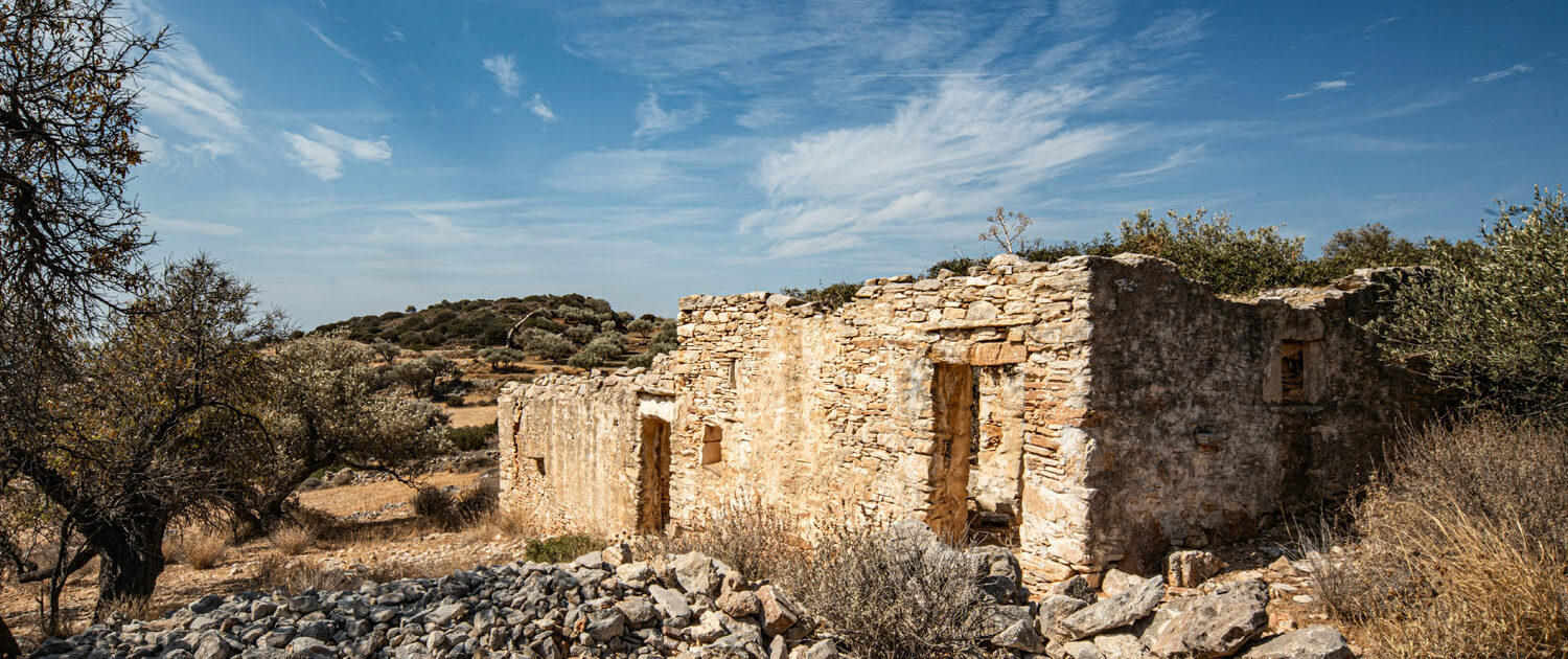 Παριανή Κατοικιά - παραδοσιακή αγροικία